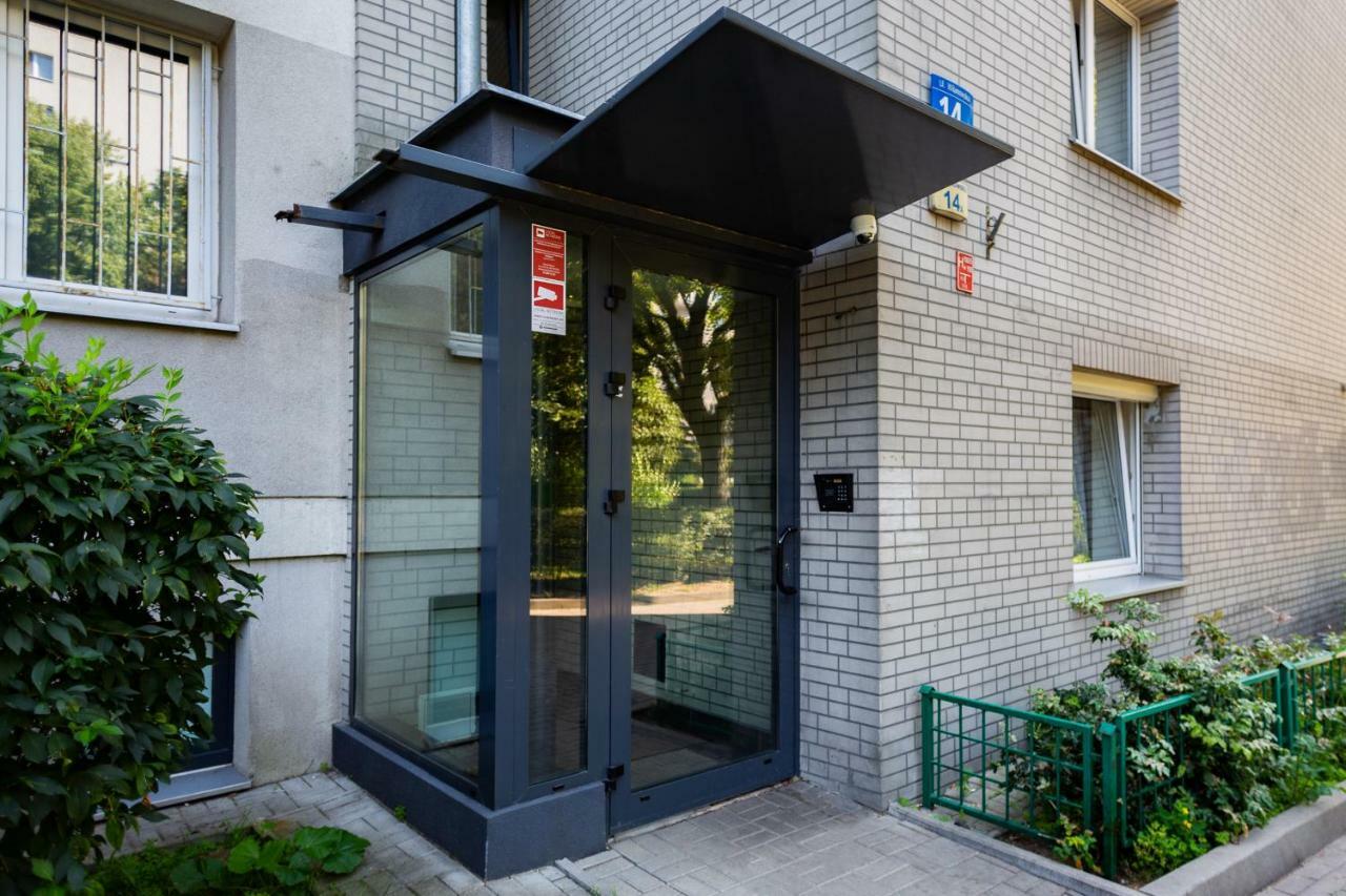 First Central Apartments By Noclegi Renters Varsóvia Exterior foto